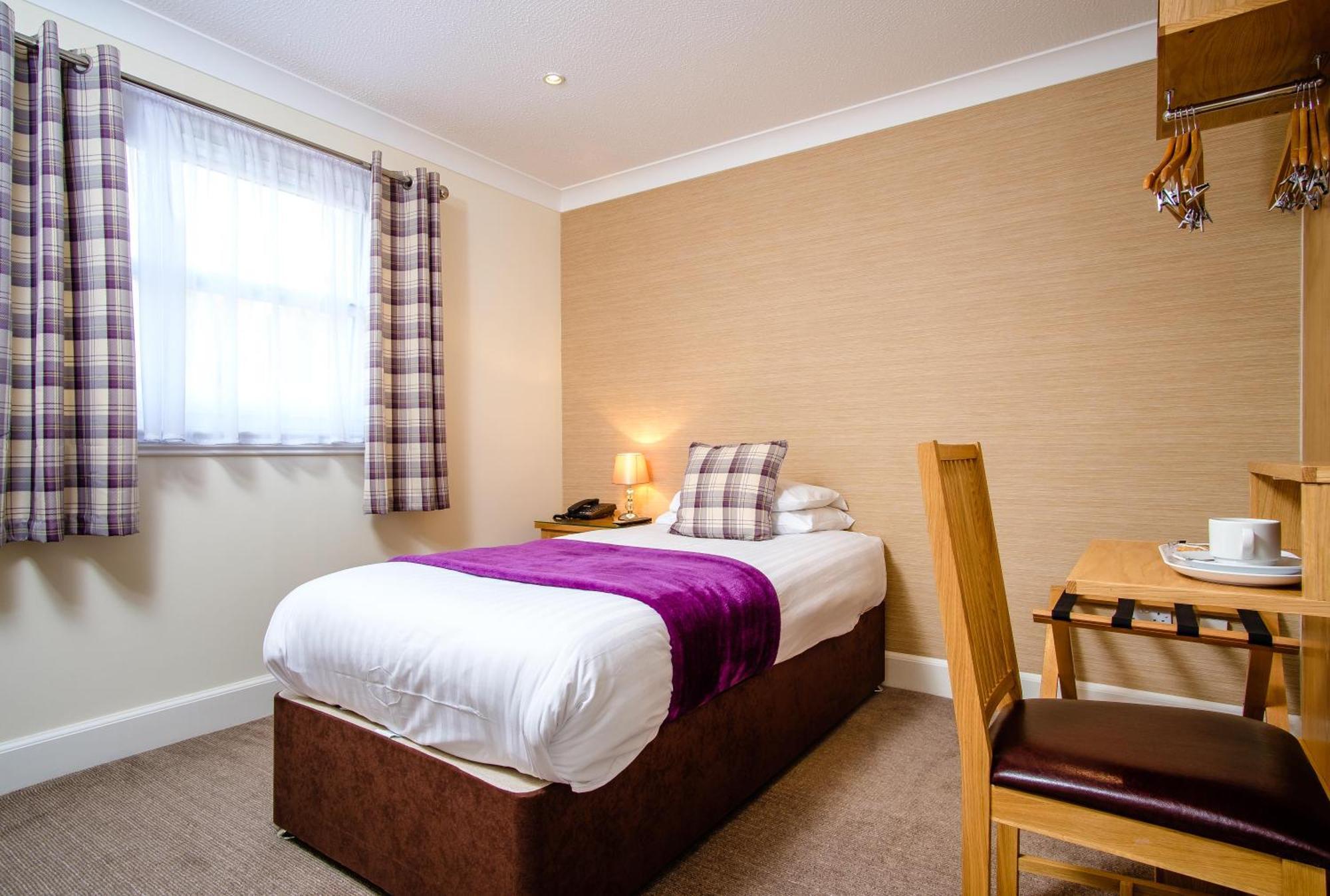 Adamson Hotel Dunfermline Eksteriør billede