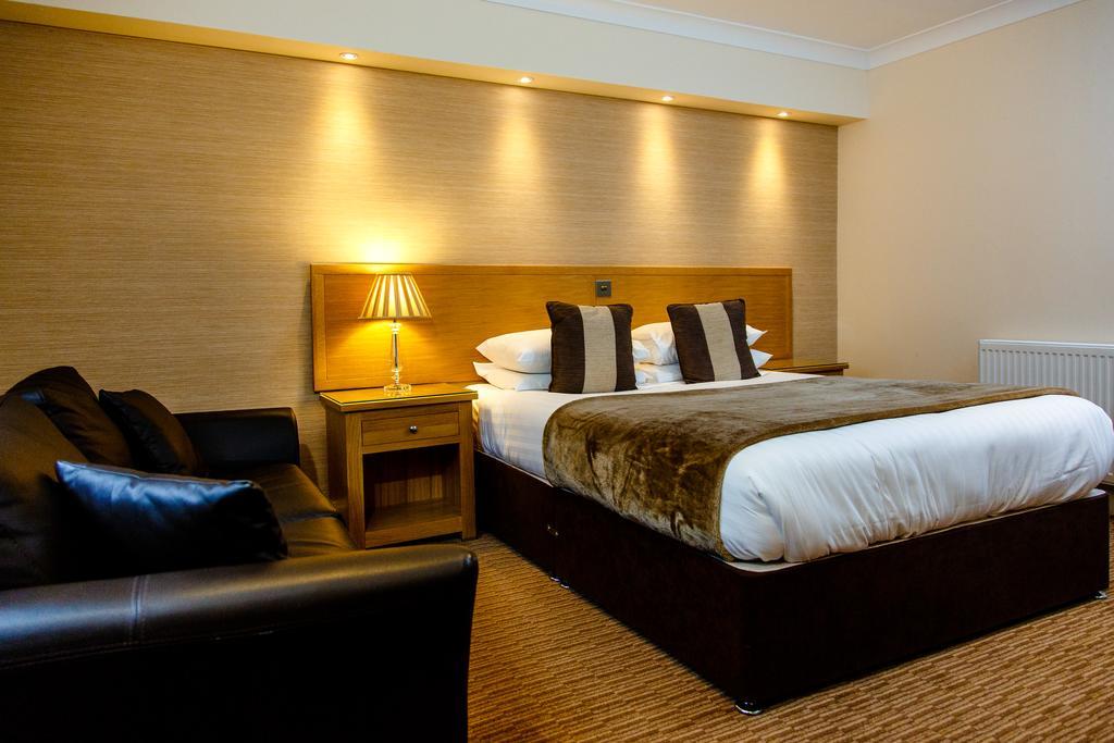 Adamson Hotel Dunfermline Eksteriør billede