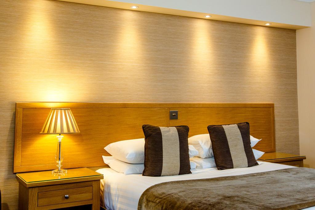 Adamson Hotel Dunfermline Eksteriør billede