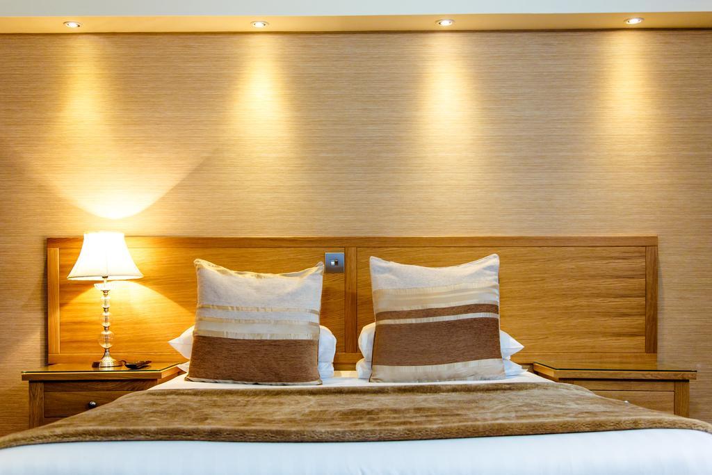 Adamson Hotel Dunfermline Eksteriør billede