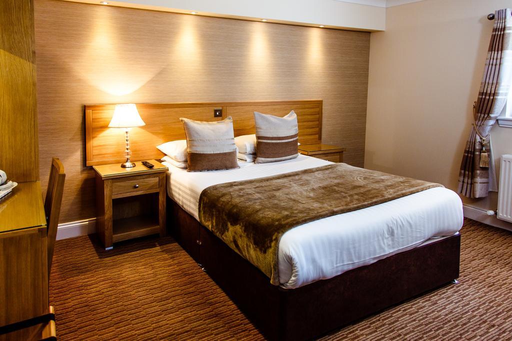 Adamson Hotel Dunfermline Eksteriør billede