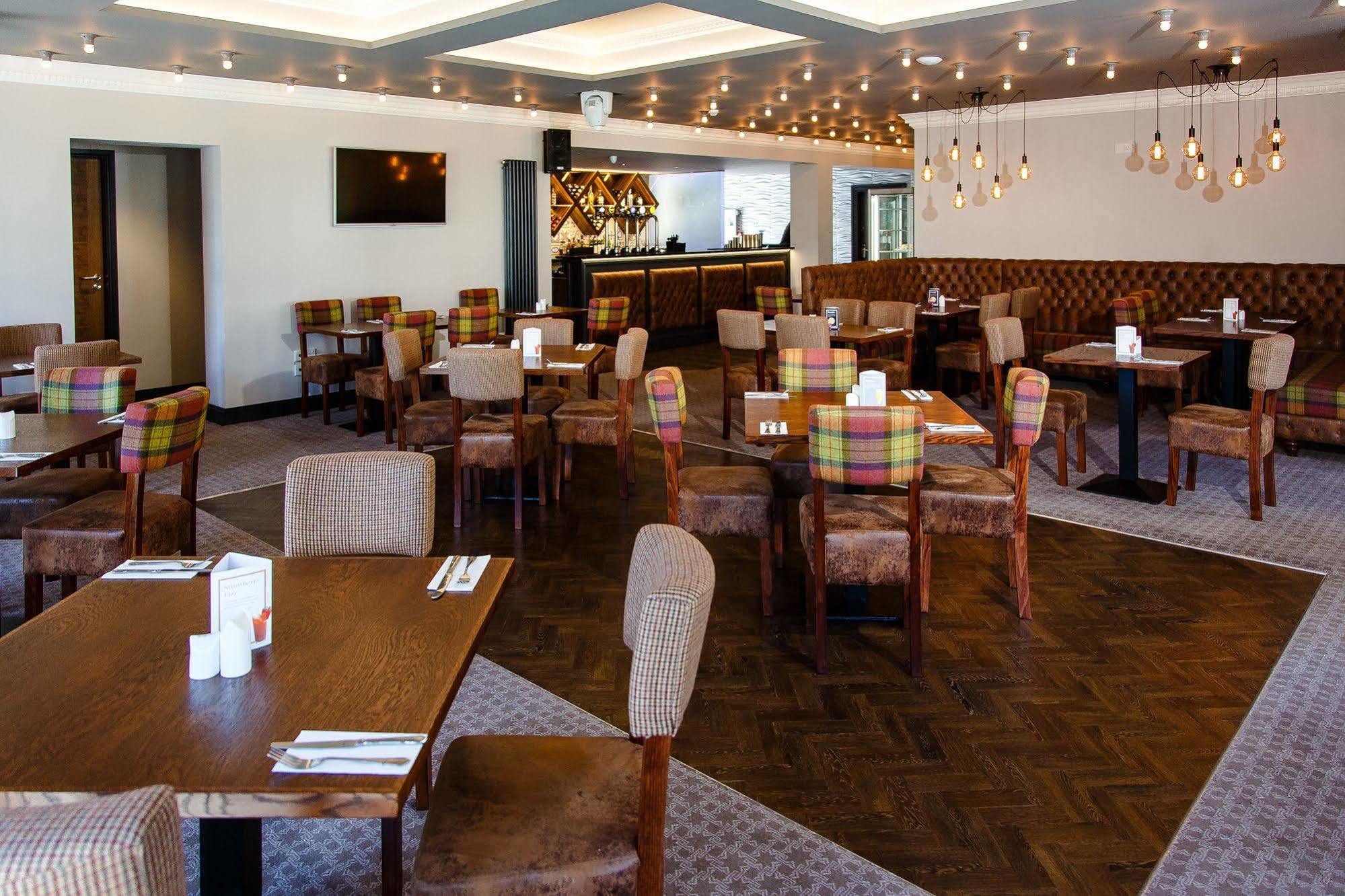 Adamson Hotel Dunfermline Eksteriør billede
