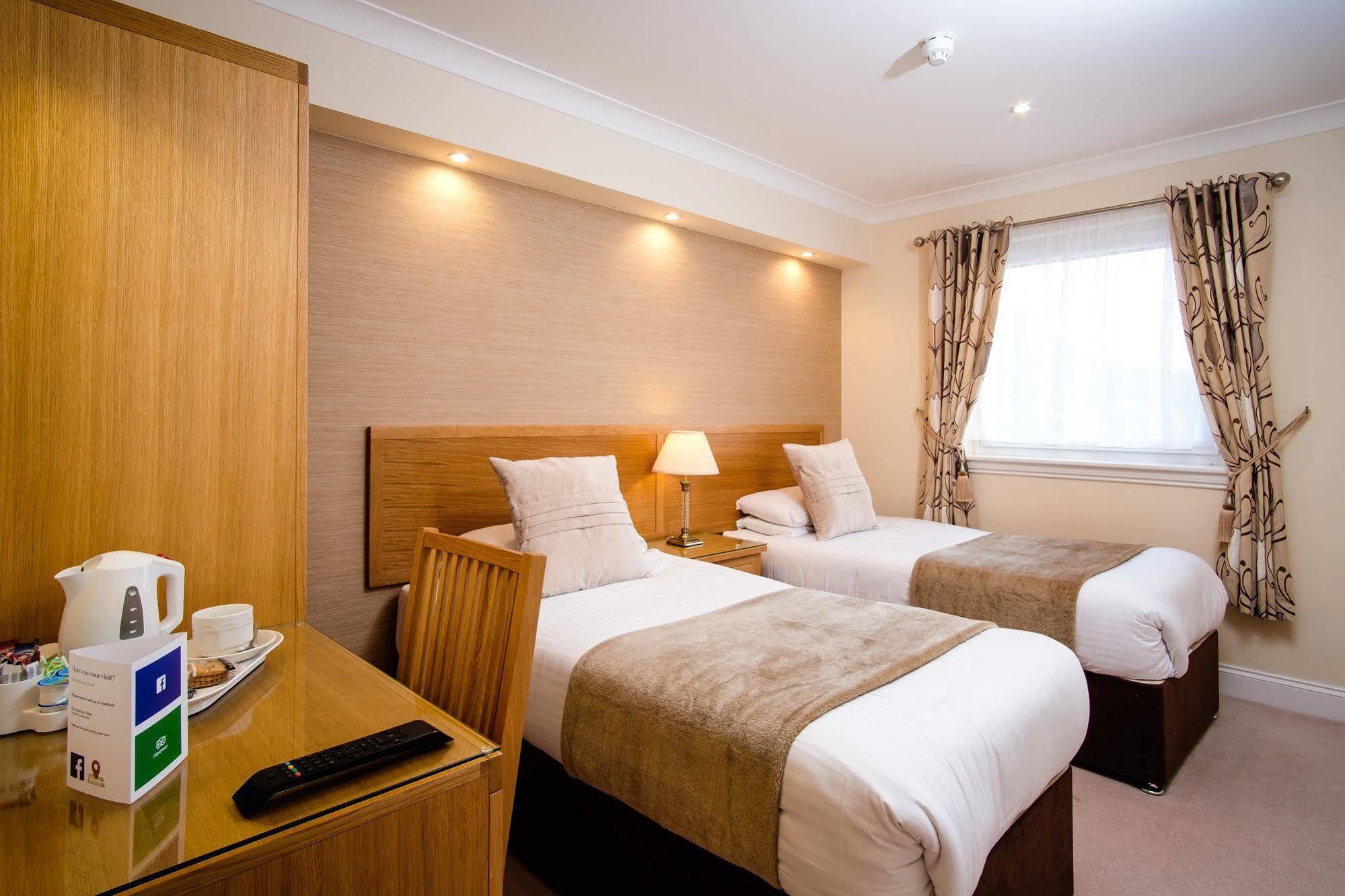 Adamson Hotel Dunfermline Eksteriør billede